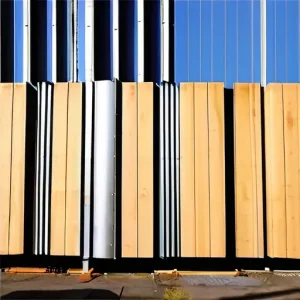 Усиление деревянных стоек каркаса стальной полосой в местах крепления тяжелых подсистем вентилируемого навесного фасада